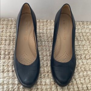 WIATH | Elegant Black Leather Women's heels